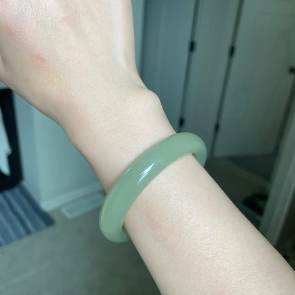 Natural Hetian Yellow Jade Bangle – With Water Lines | No Cracks | Certified